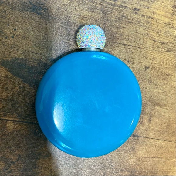 🛑SOLD🛑 Girly Flask - Picture 2 of 5